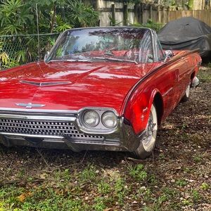 1962 Ford thunderbird